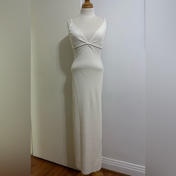 Bec + Bridge Selene V Maxi Dress - Picture 8 of 11